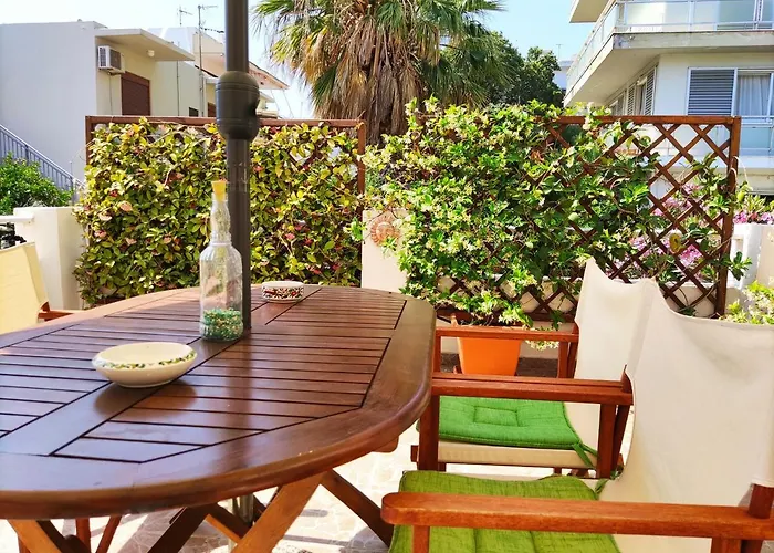 Italian Flair With A View Appartement