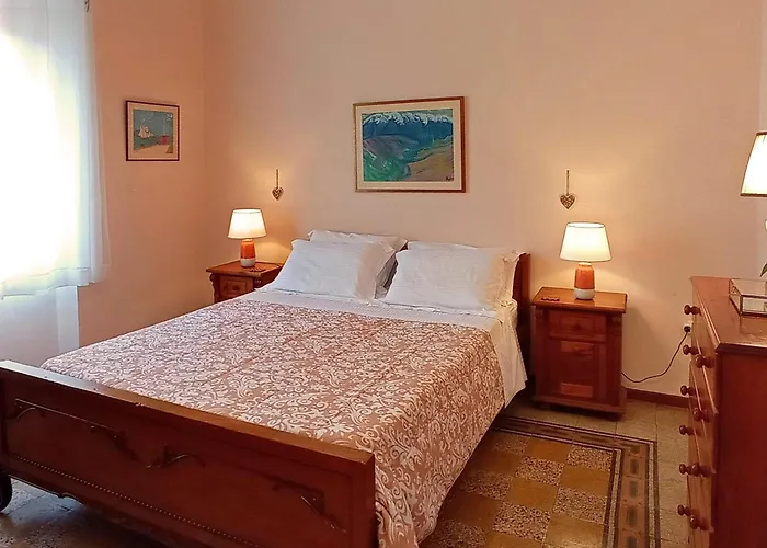 Apartament Italian Flair With A View *