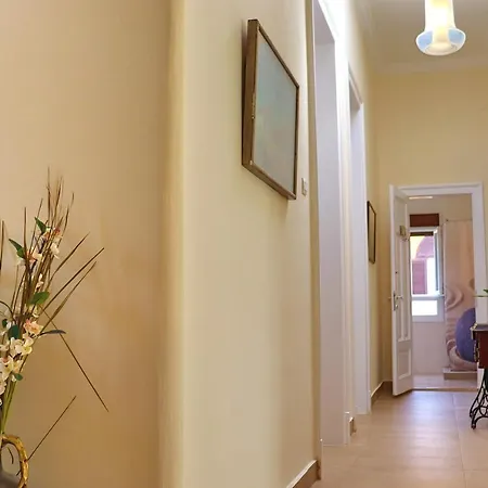 Italian Flair With A View דירה עיר רודוס