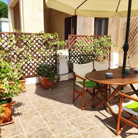 Italian Flair With A View * עיר רודוס