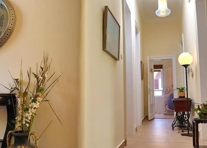 Italian Flair With A View アパート Rhodes City