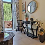 Apartment Italian Flair With A View *