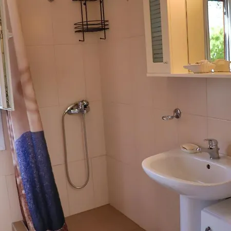 דירה Italian Flair With A View עיר רודוס